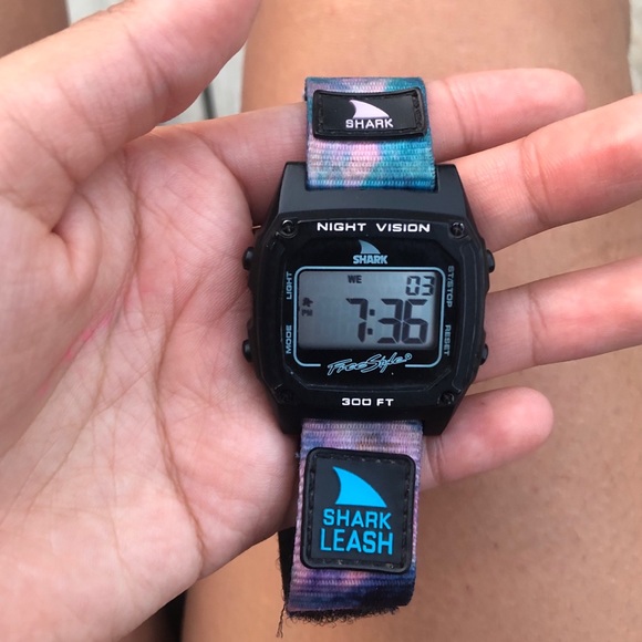 shark watch - Picture 1 of 6